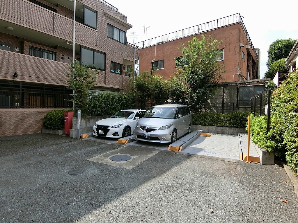 ライオンズマンション板橋本町第２　駐車場